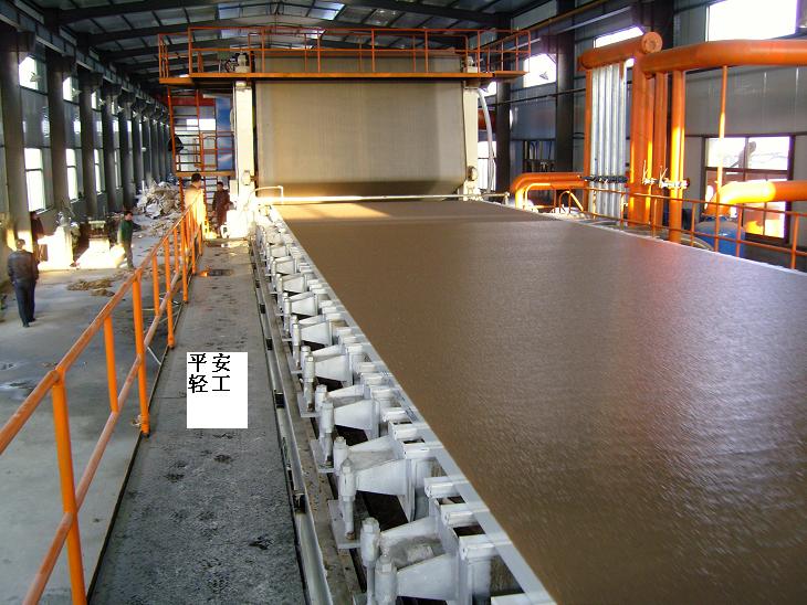 2008年2月，阜寧興峰成功出紙
